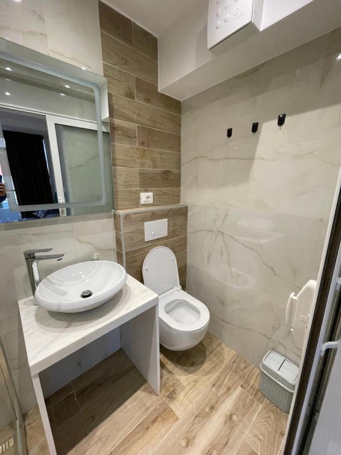 טיראנה Boutique Central Studio Apartments מראה חיצוני תמונה
