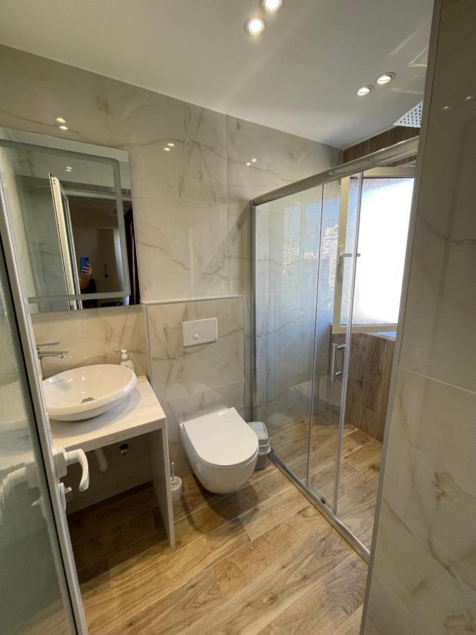 טיראנה Boutique Central Studio Apartments מראה חיצוני תמונה