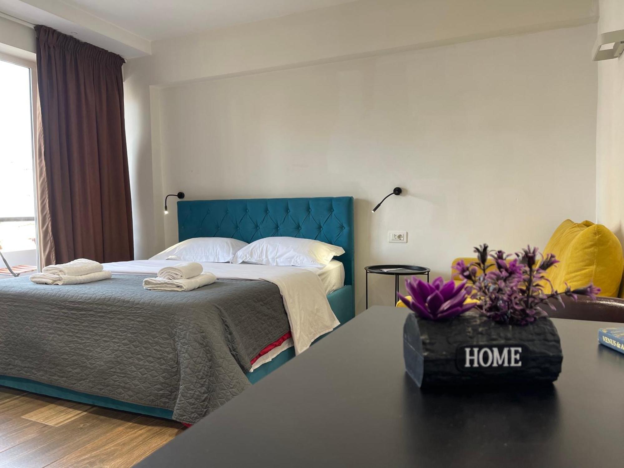 טיראנה Boutique Central Studio Apartments מראה חיצוני תמונה