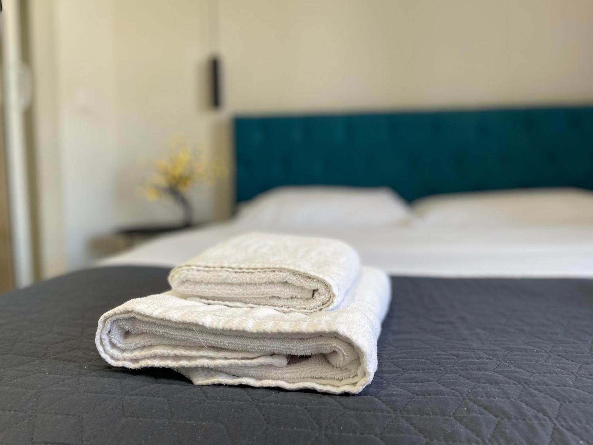 טיראנה Boutique Central Studio Apartments מראה חיצוני תמונה
