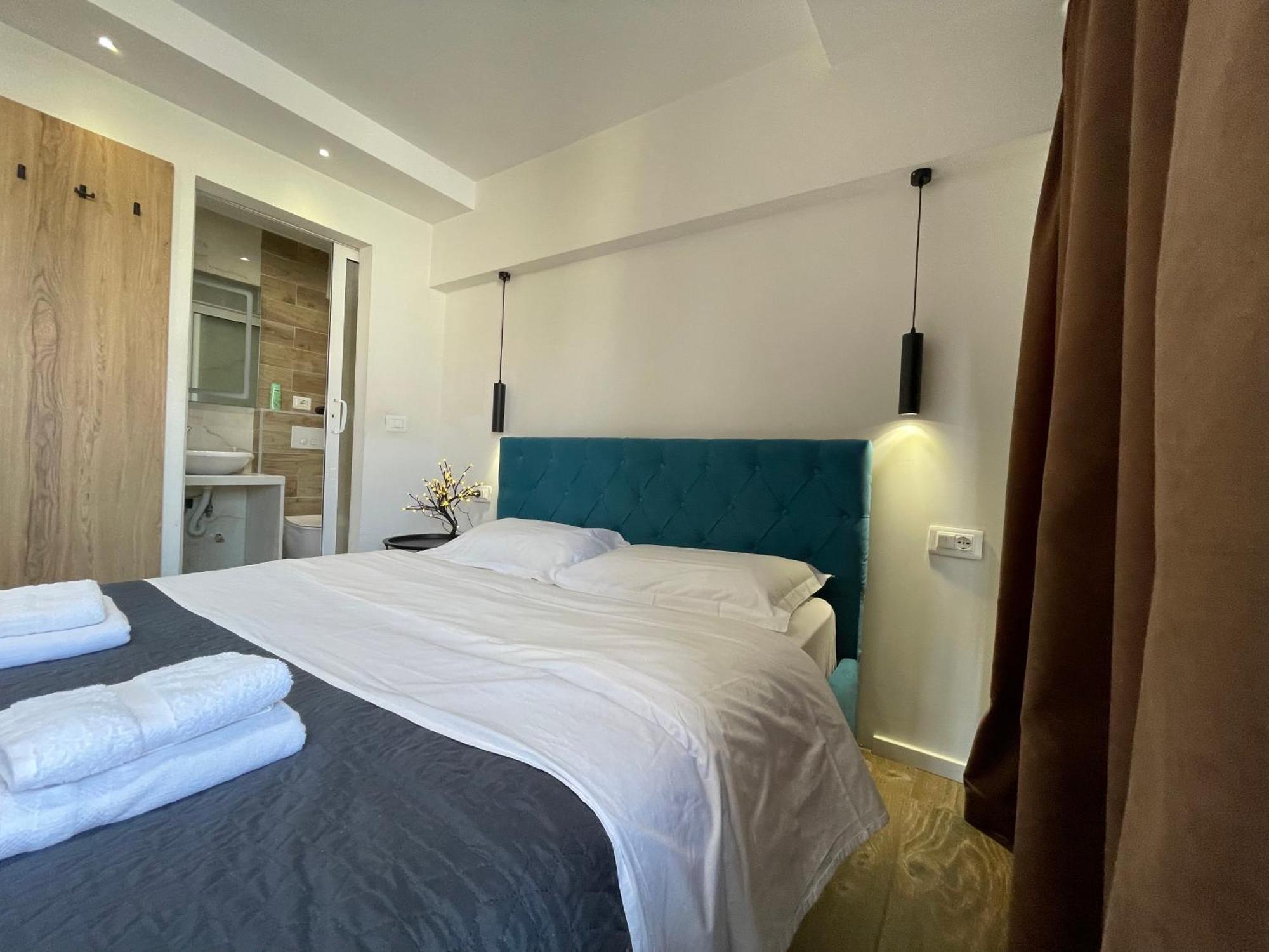 טיראנה Boutique Central Studio Apartments מראה חיצוני תמונה